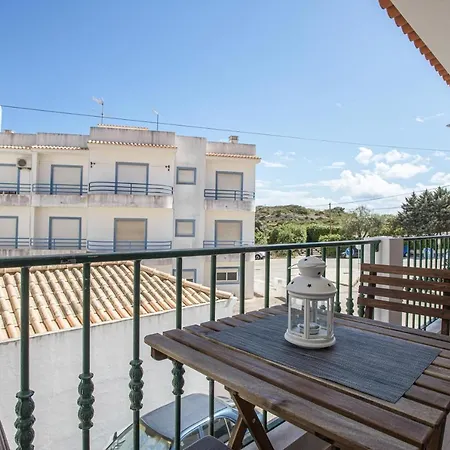 Casa Dos Avos Estudio 1 * Senhora da Luz